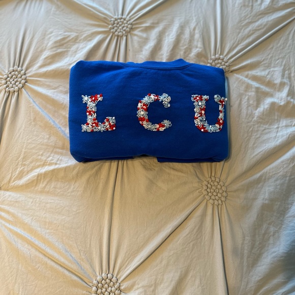 CUSTOMIZED COLLEGE EMBROIDERED CREWNECK SWEATSHIRTS- CUSTOMIZE YOUR OWN!! - Picture 4 of 6
